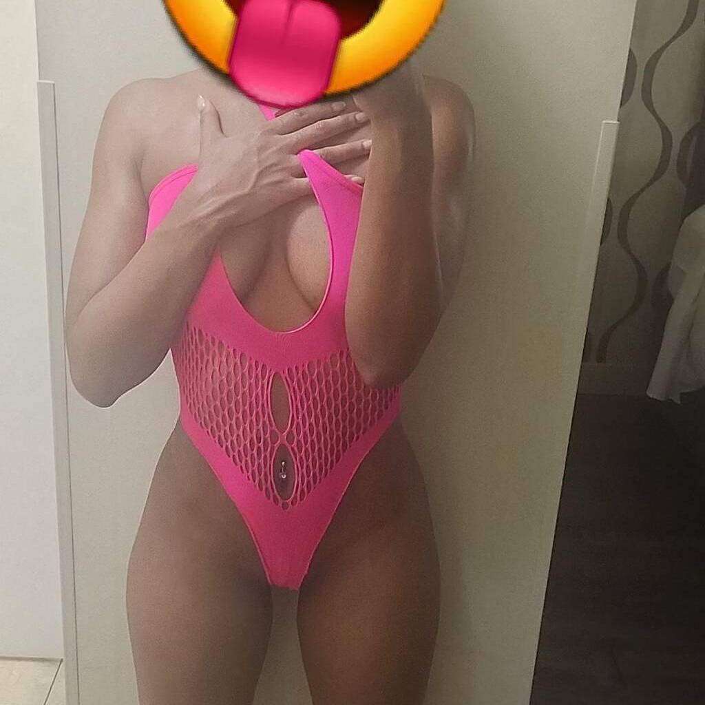 Renée is Female Escorts. | Oakville | Ontario | Canada | escortsaffair.com 