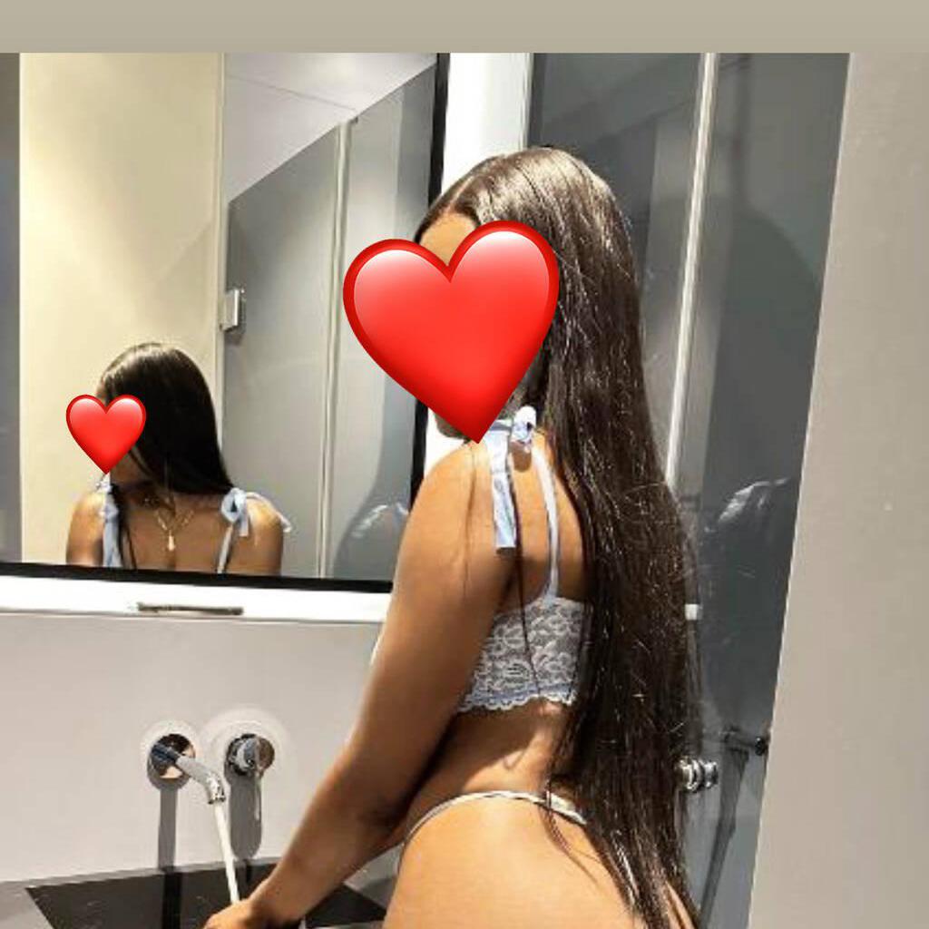 Kendall is Female Escorts. | Cambridge | Ontario | Canada | escortsaffair.com 