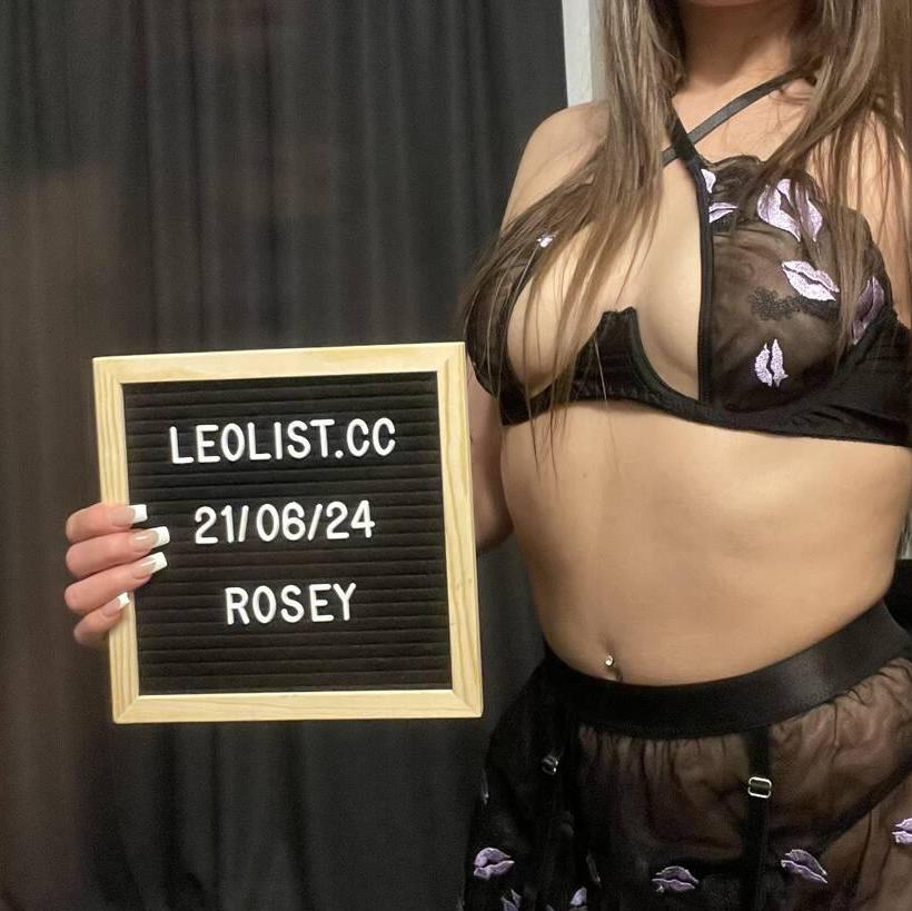 Rosey is Female Escorts. | Winnipeg | Manitoba | Canada | escortsaffair.com 