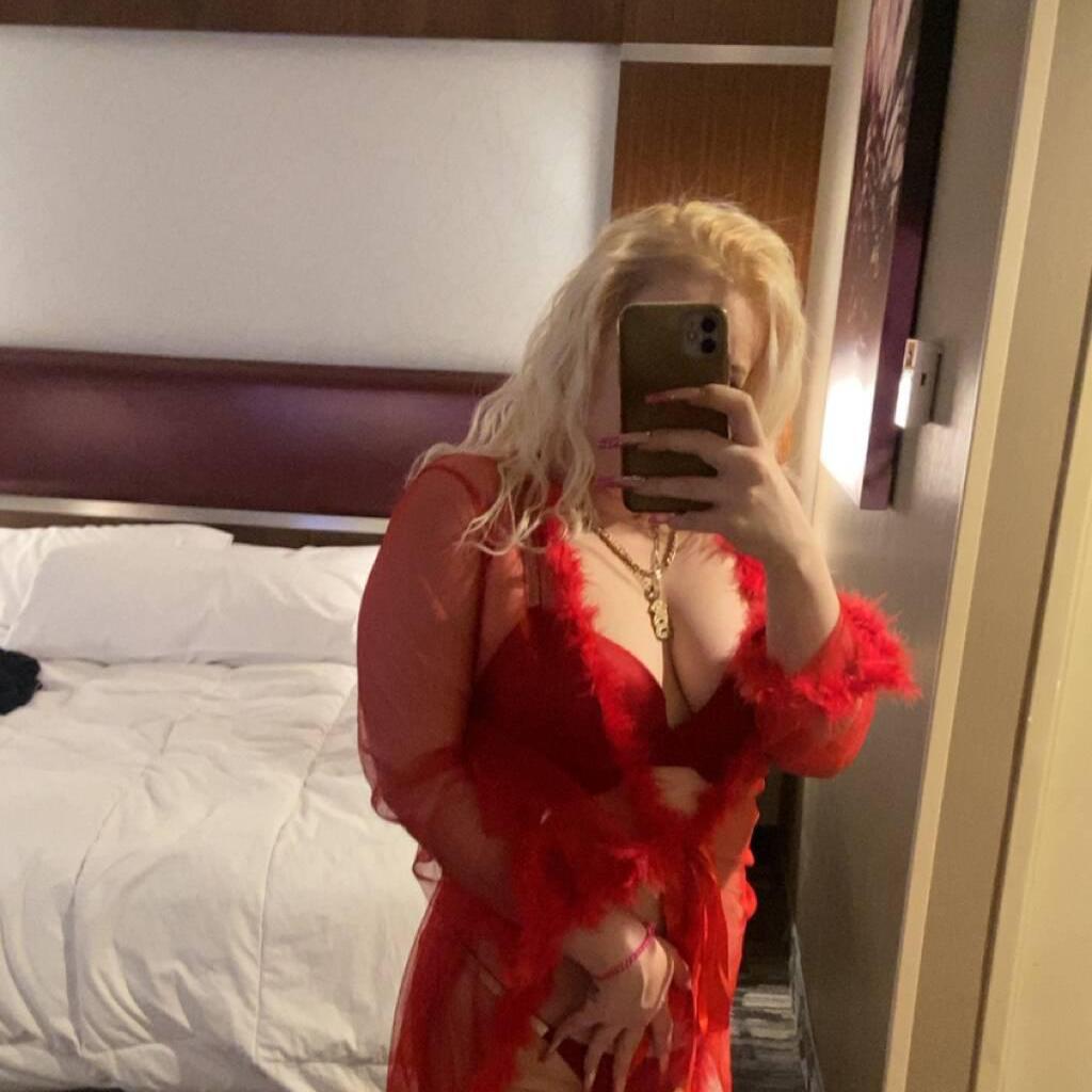
                        Kayla
                     is Female Escorts. | Burlington | Ontario | Canada | escortsaffair.com 