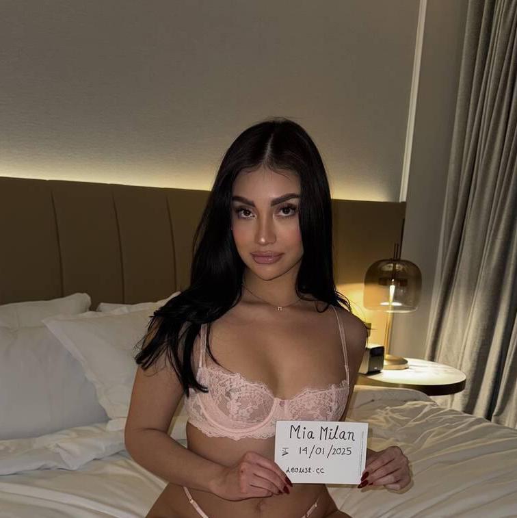 
                        Mia
                     is Female Escorts. | Fredericton | New Brunswick | Canada | escortsaffair.com 
