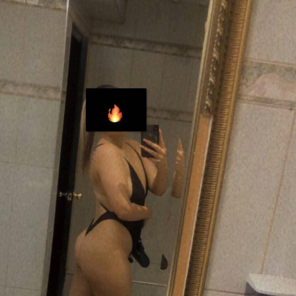 
                        Sienna
                     is Female Escorts. | Moncton | New Brunswick | Canada | escortsaffair.com 