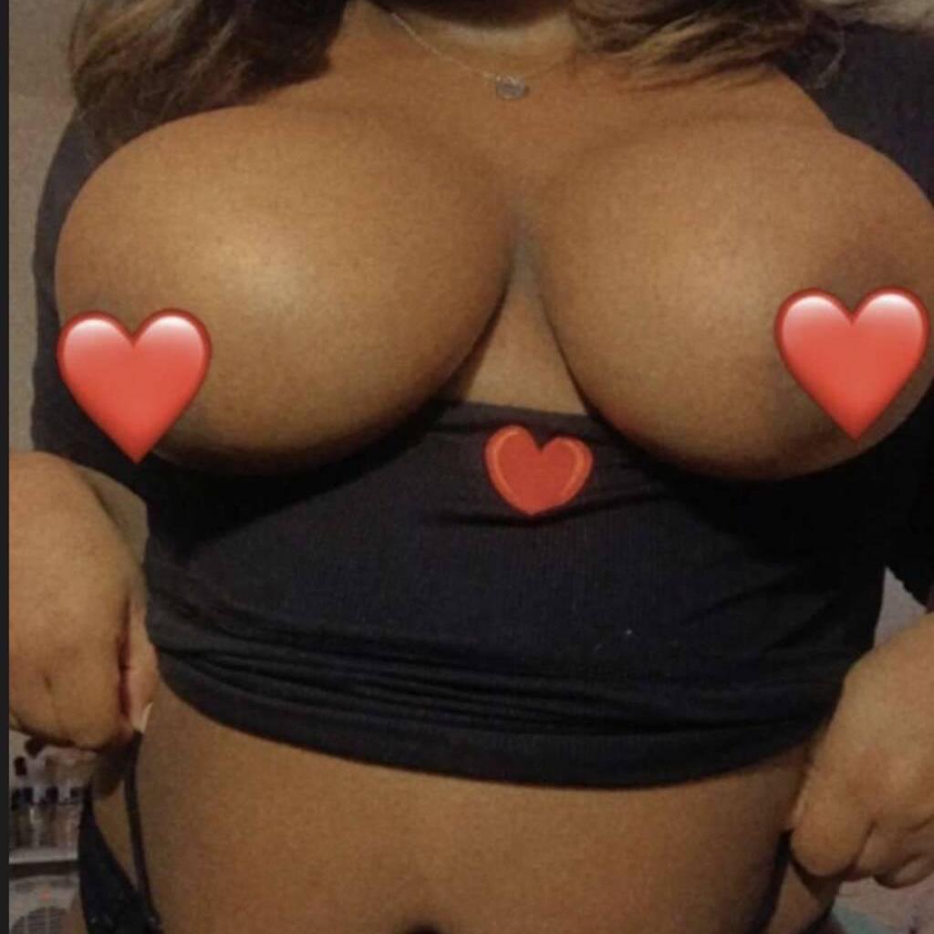 
                        Chocolate
                     is Female Escorts. | Niagara | Ontario | Canada | escortsaffair.com 