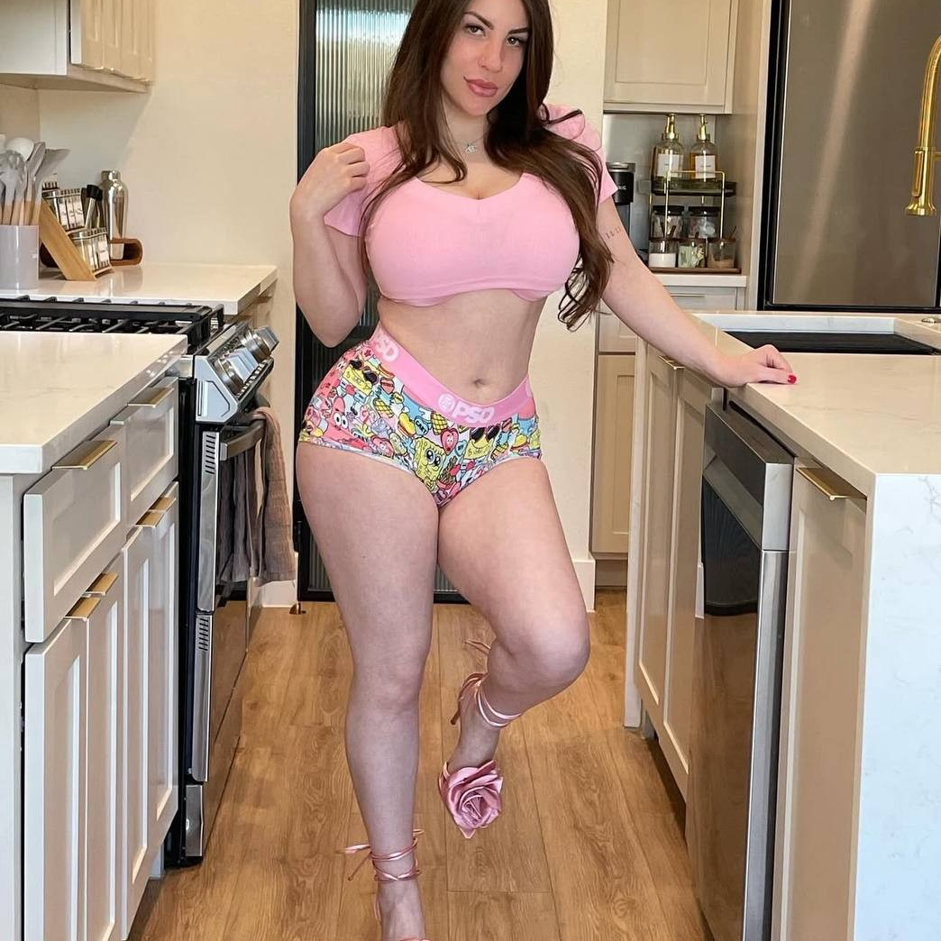 Julissa is Female Escorts. | Peace River Country | British Columbia | Canada | escortsaffair.com 