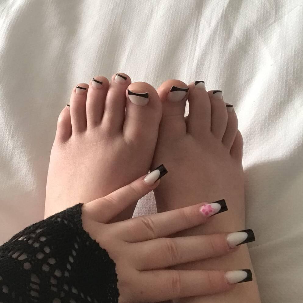 
                        Chardonnay
                     is Female Escorts. | Toronto | Ontario | Canada | escortsaffair.com 