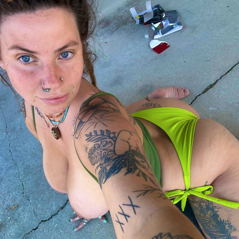 Anabelle is Female Escorts. | St Catharines | Ontario | Canada | escortsaffair.com 