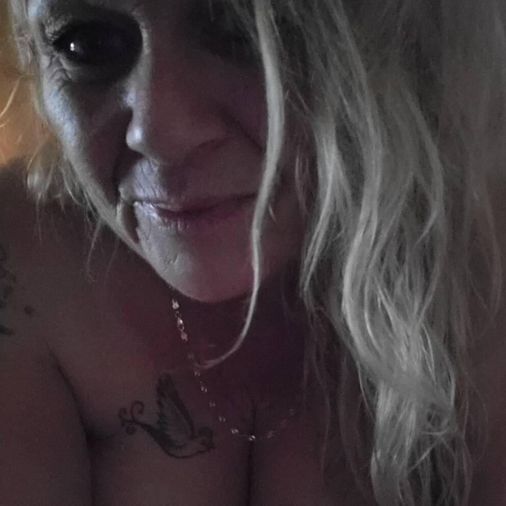 
                        Mz. EVE -ćá§ĥ
                     is Female Escorts. | Cornwall | Ontario | Canada | escortsaffair.com 