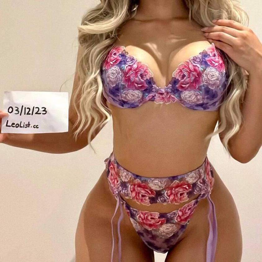 
                        Sabrina
                     is Female Escorts. | Vaughan | Ontario | Canada | escortsaffair.com 