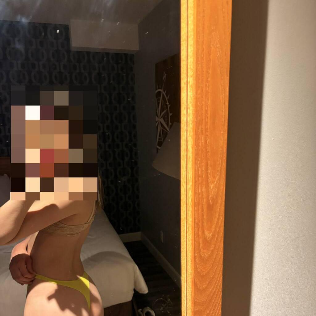 
                        Hailey⭒
                     is Female Escorts. | London | Ontario | Canada | escortsaffair.com 