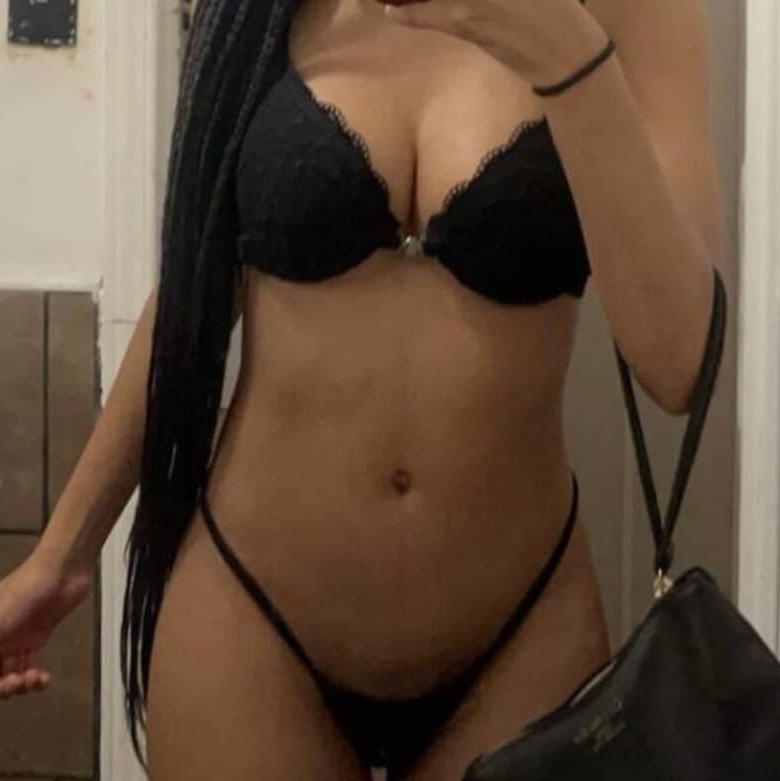 
                        Léah
                     is Female Escorts. | Mississauga | Ontario | Canada | escortsaffair.com 