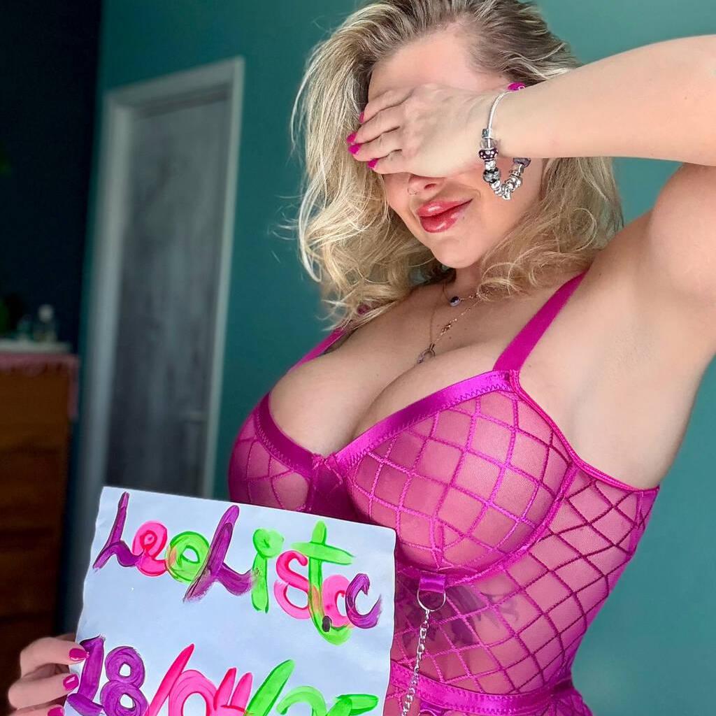 
                        Mia May; Formerly Monroe
                     is Female Escorts. | Fredericton | New Brunswick | Canada | escortsaffair.com 