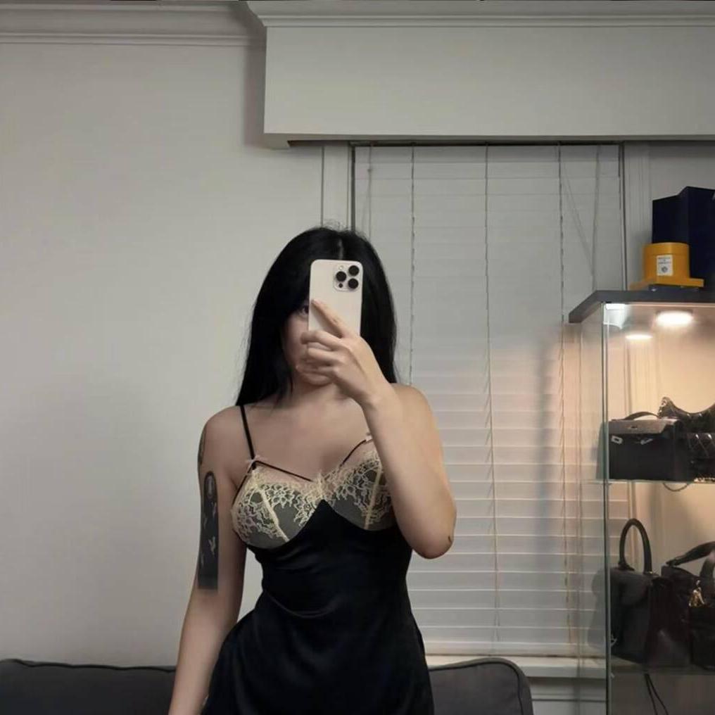 
                        Emily
                     is Female Escorts. | Montreal | Quebec | Canada | escortsaffair.com 