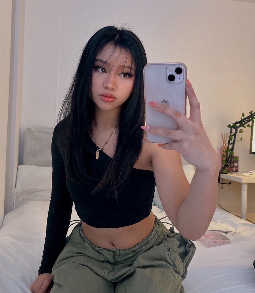 NAUGHTY ASIAN LADY AVAILABLE NEXT DOOR FOR YOU DEEP INSIDE ME