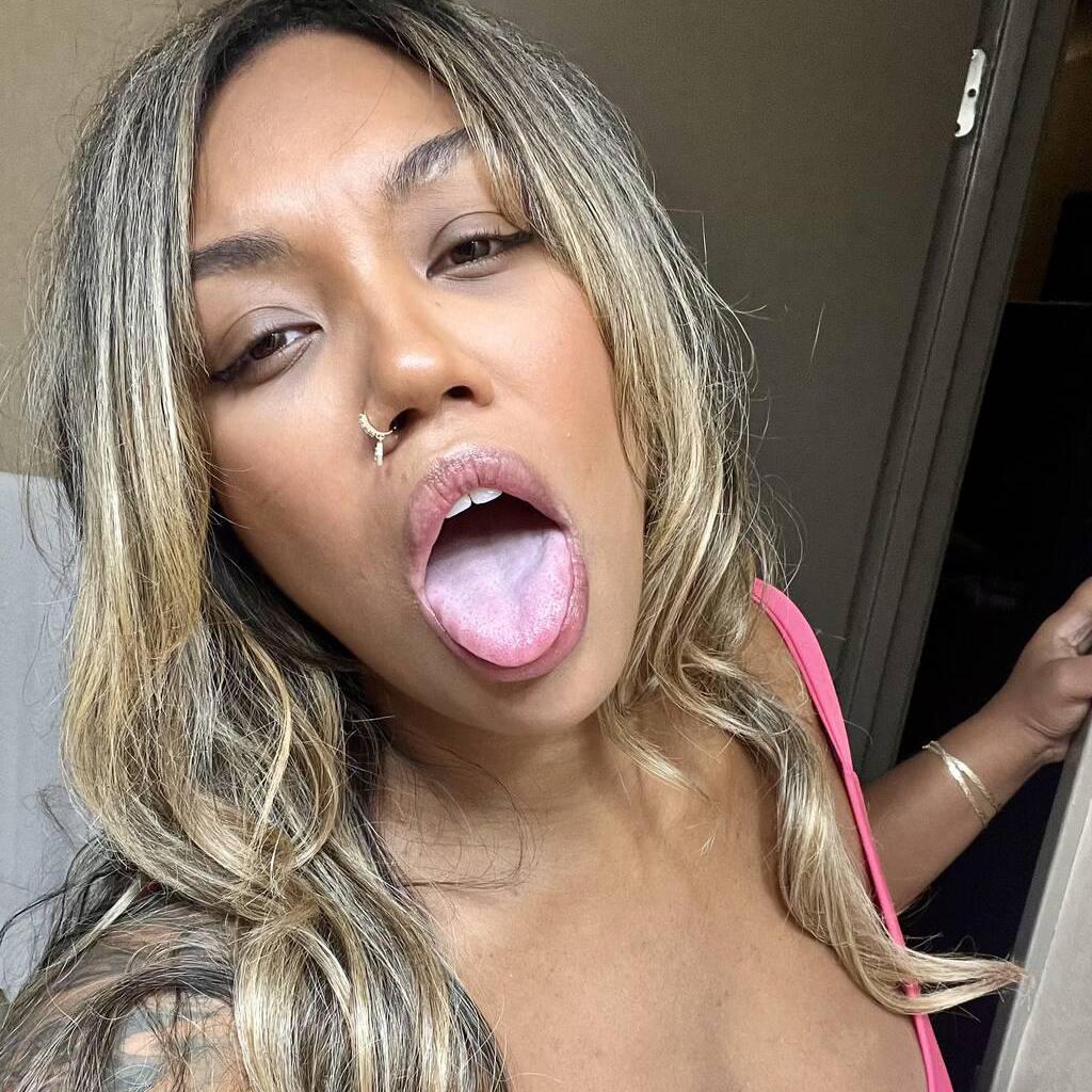 
                        Carmella
                     is Female Escorts. | Kitchener | Ontario | Canada | escortsaffair.com 