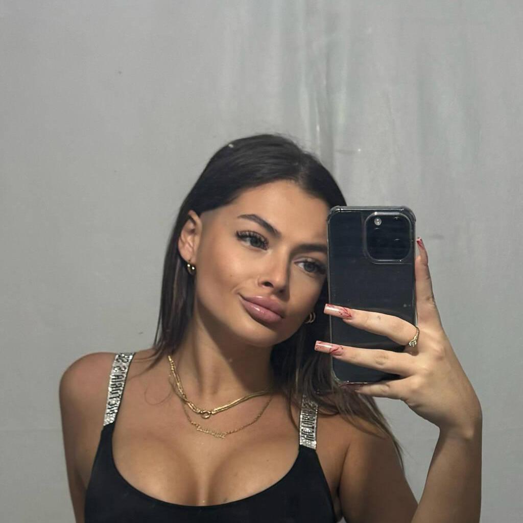 
                        Eva
                     is Female Escorts. | Hamilton | Ontario | Canada | escortsaffair.com 