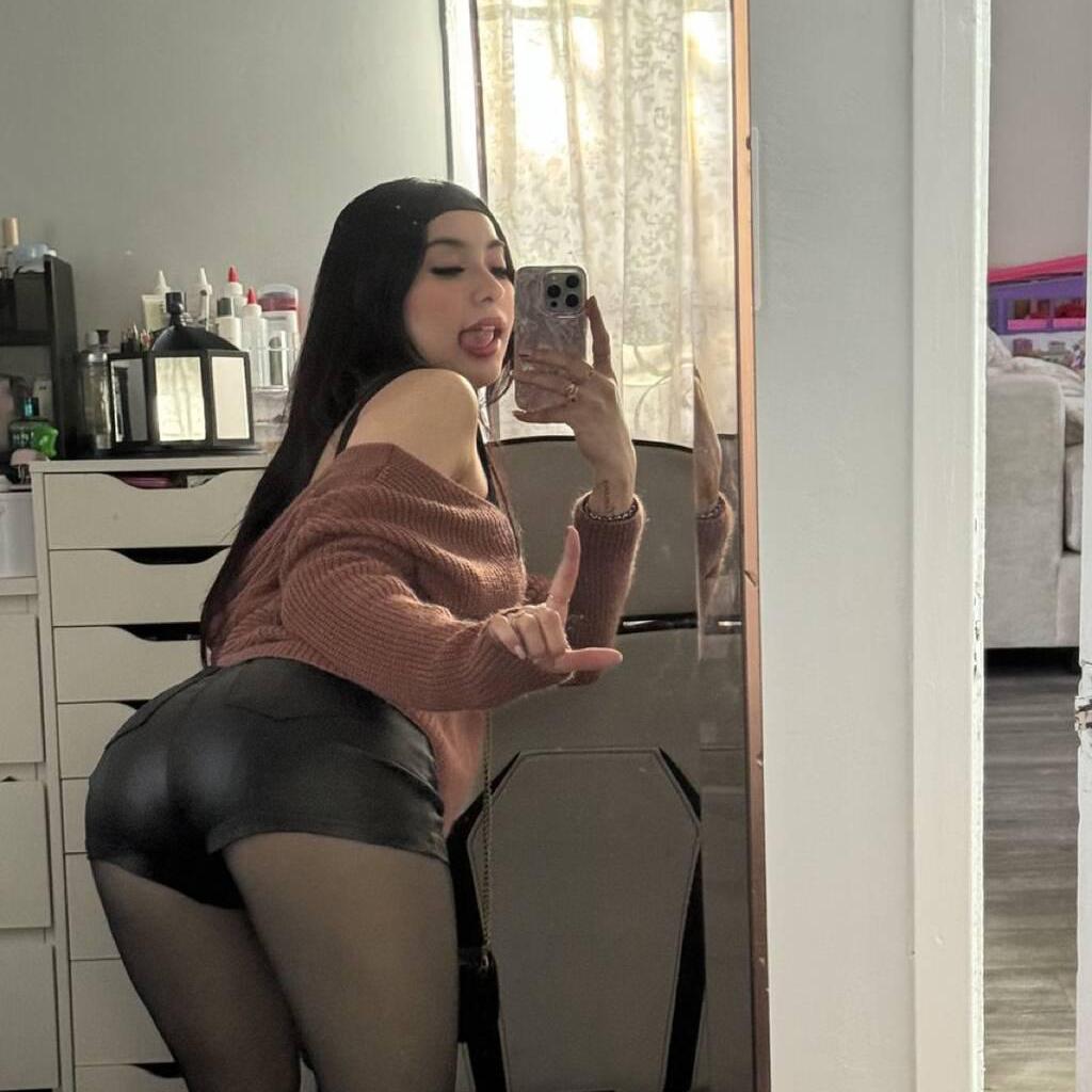 
                        Kiki
                     is Female Escorts. | Ottawa | Ontario | Canada | escortsaffair.com 