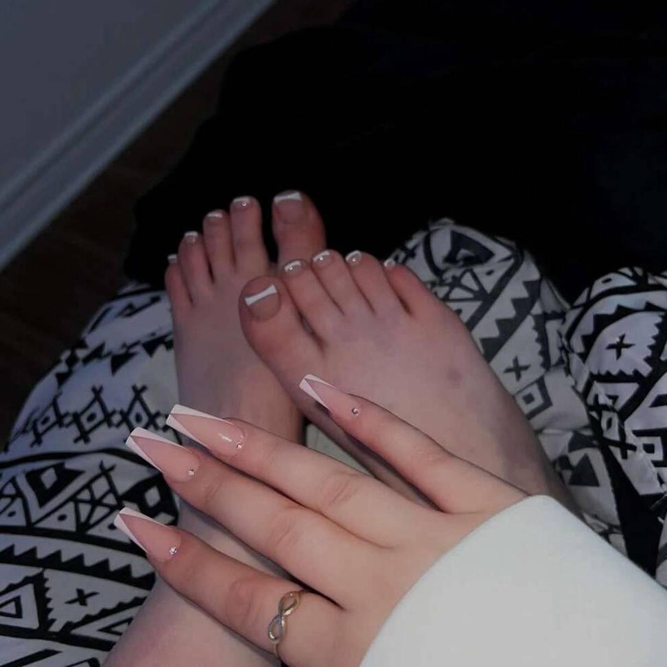 
                        Bella
                     is Female Escorts. | Vaughan | Ontario | Canada | escortsaffair.com 