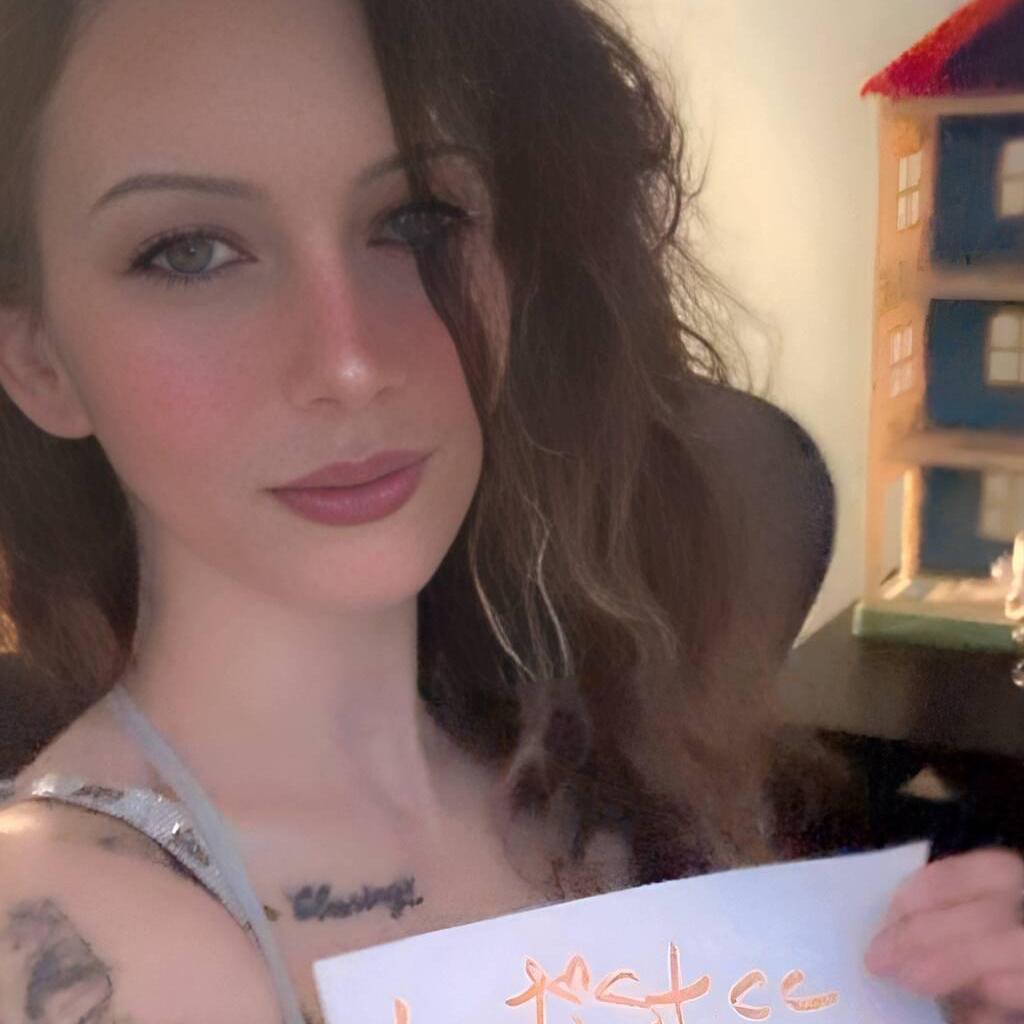 
                        Brielle
                     is Female Escorts. | Sault Ste Marie | Ontario | Canada | escortsaffair.com 