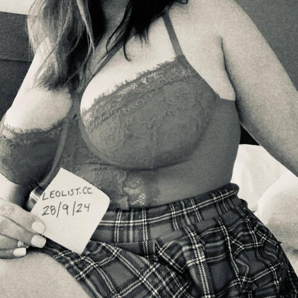 
                        Trish
                     is Female Escorts. | Thunder Bay | Ontario | Canada | escortsaffair.com 