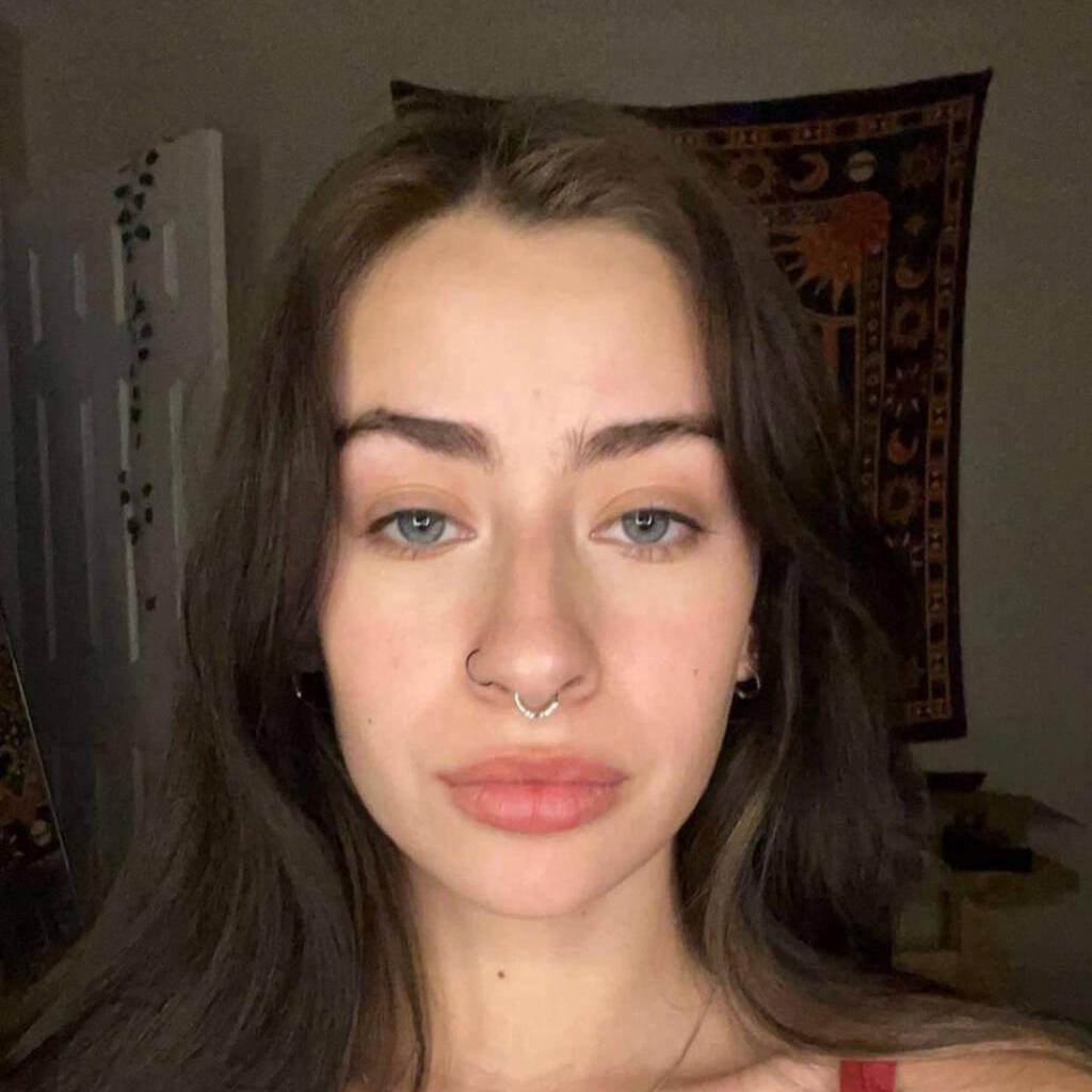 
                        Haileyy
                     is Female Escorts. | Brandon | Manitoba | Canada | escortsaffair.com 