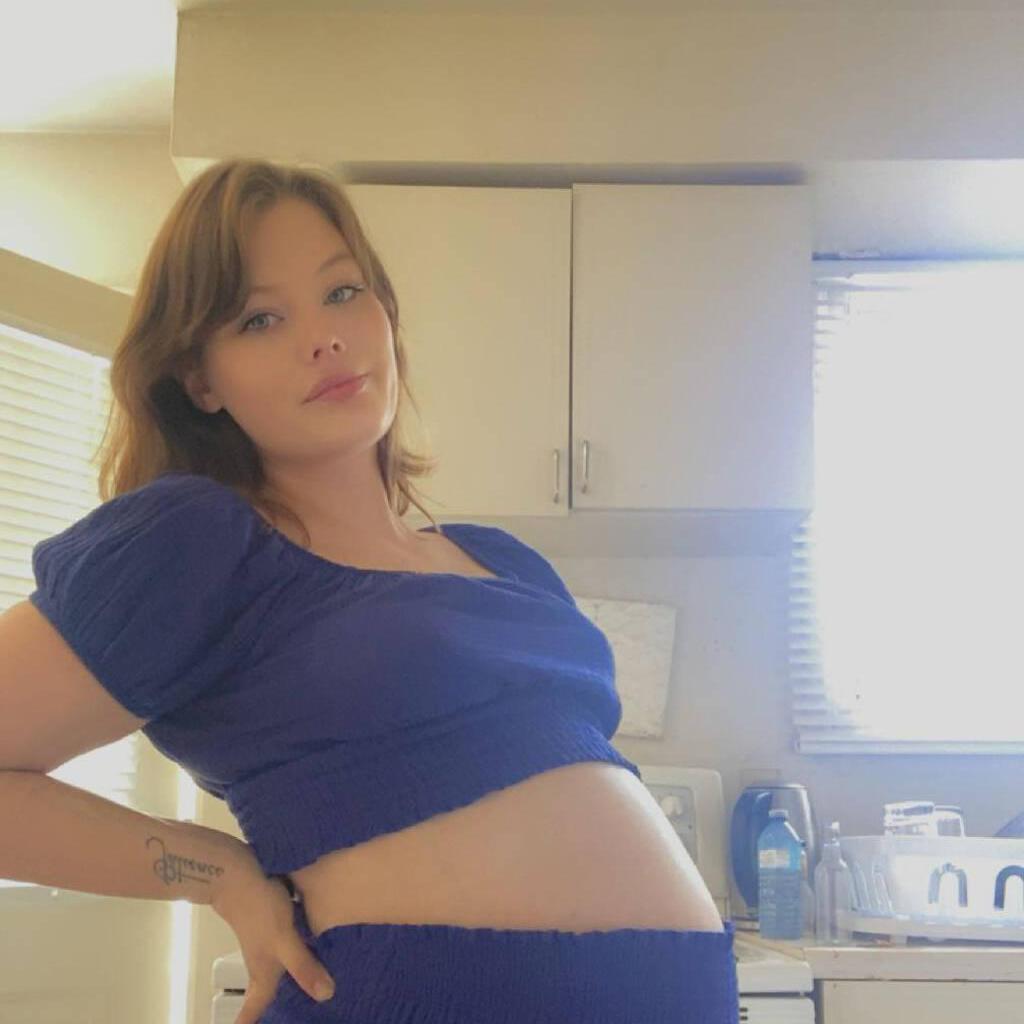 
                        Maddison
                     is Female Escorts. | Hamilton | Ontario | Canada | escortsaffair.com 