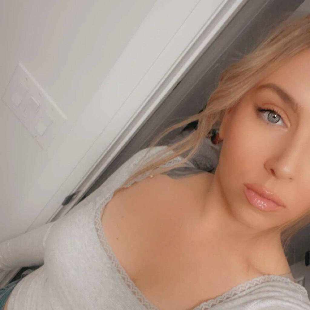 
                        Eva
                     is Female Escorts. | Kitchener | Ontario | Canada | escortsaffair.com 