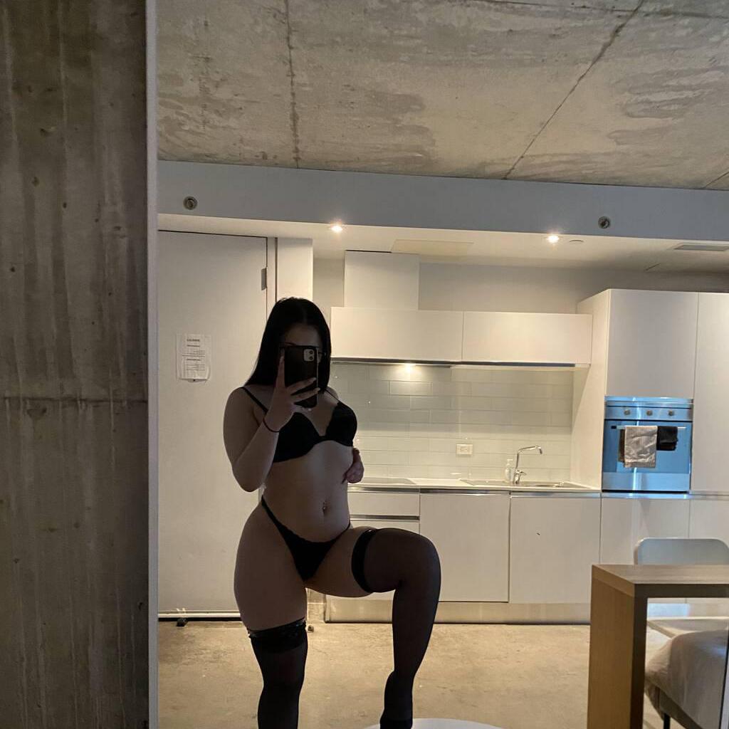 
                        Laura
                     is Female Escorts. | Montreal | Quebec | Canada | escortsaffair.com 