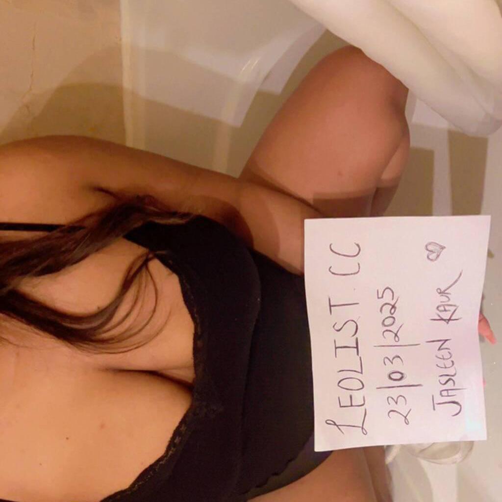 
                        JASLEEN SIDHU
                     is Female Escorts. | Hamilton | Ontario | Canada | escortsaffair.com 
