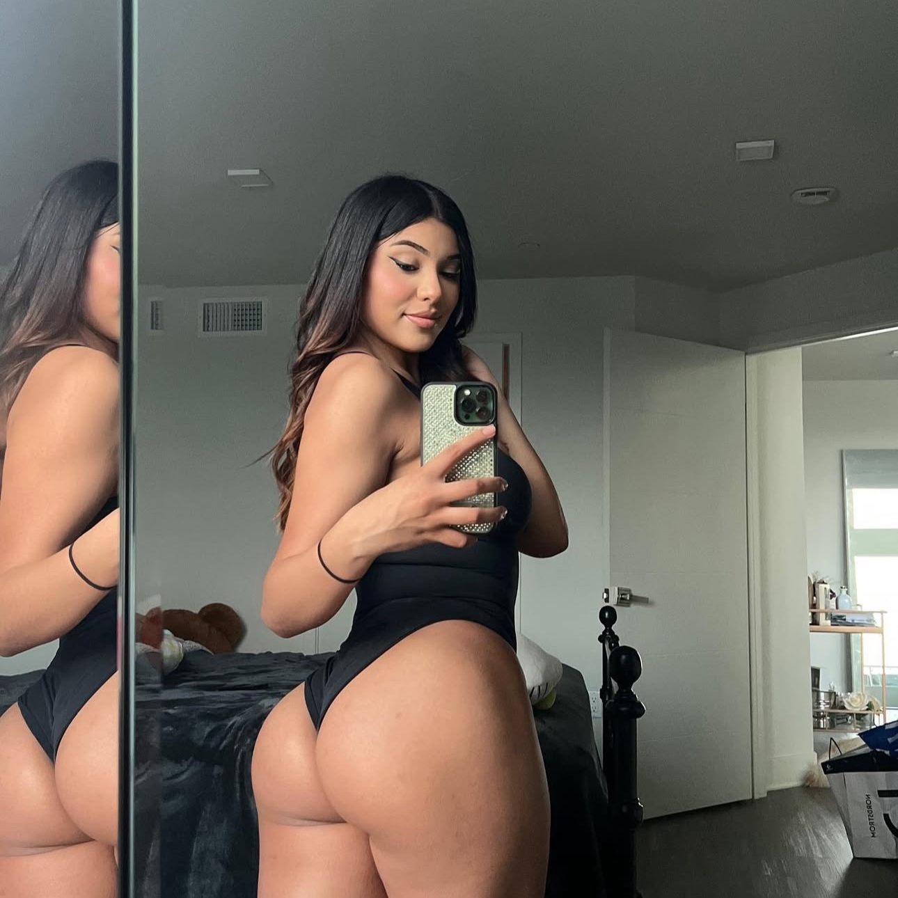 Anny is Female Escorts. | Hamilton | Ontario | Canada | escortsaffair.com 