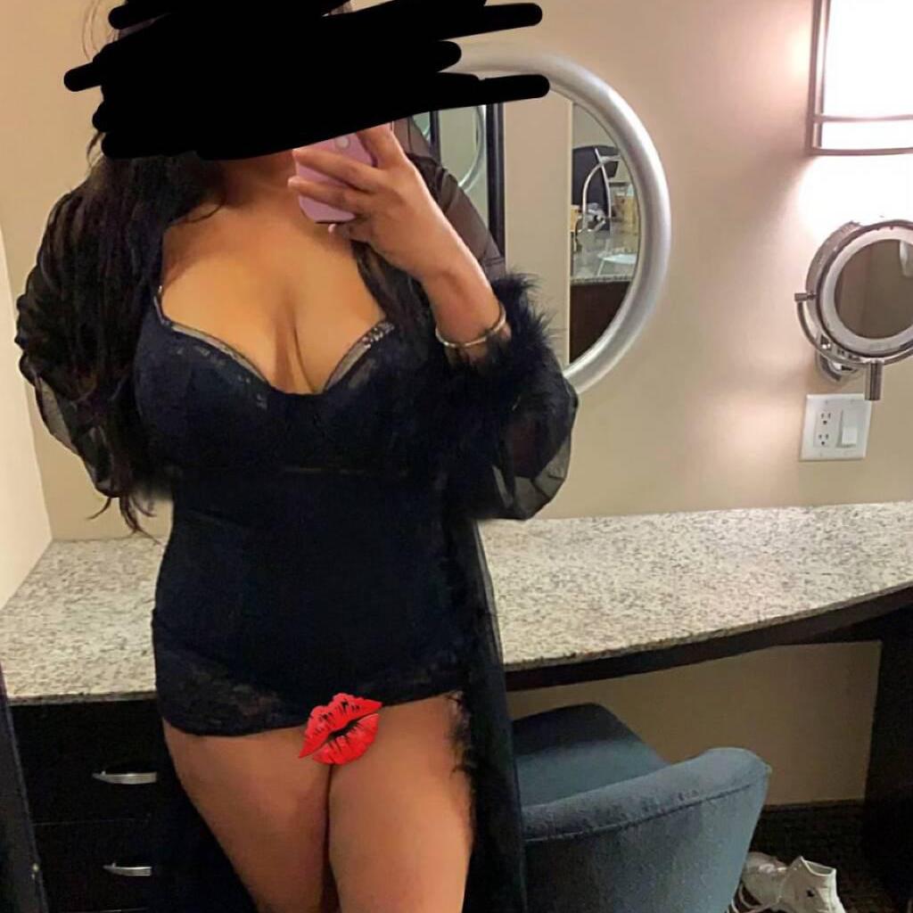 
                        Nina day
                     is Female Escorts. | Kelowna | British Columbia | Canada | escortsaffair.com 