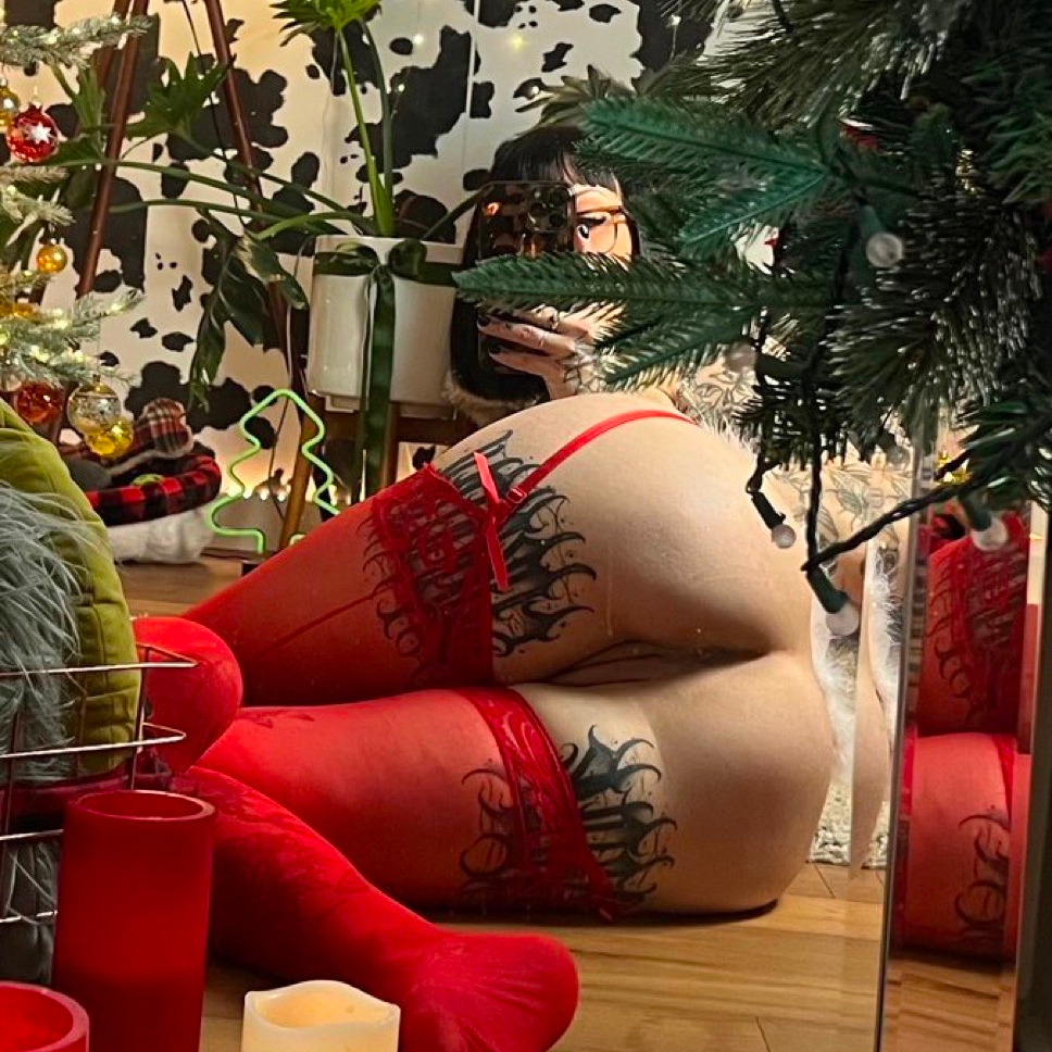 Clara is Female Escorts. | Comox Valley | British Columbia | Canada | escortsaffair.com 