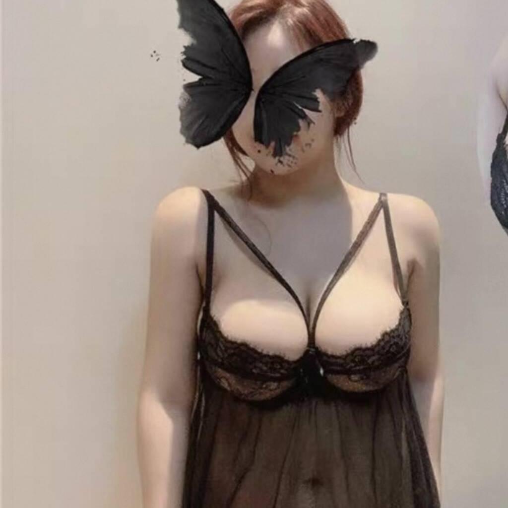 
                        carly
                     is Female Escorts. | Nanaimo | British Columbia | Canada | escortsaffair.com 