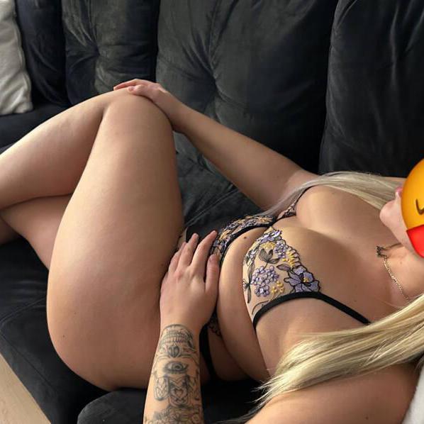 
                        Angel
                     is Female Escorts. | Brampton | Ontario | Canada | escortsaffair.com 