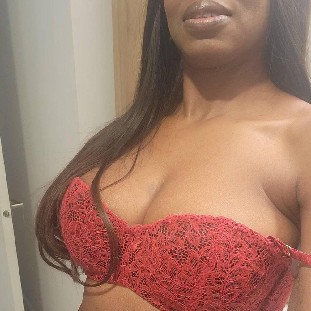 
                        Isabel
                     is Female Escorts. | Niagara | Ontario | Canada | escortsaffair.com 