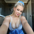 Scarlet is Female Escorts. | Montreal | Quebec | Canada | escortsaffair.com 