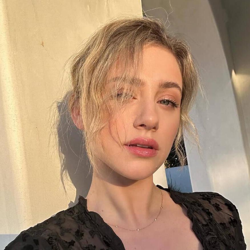 
                        Rossi
                     is Female Escorts. | Kingston | Ontario | Canada | escortsaffair.com 