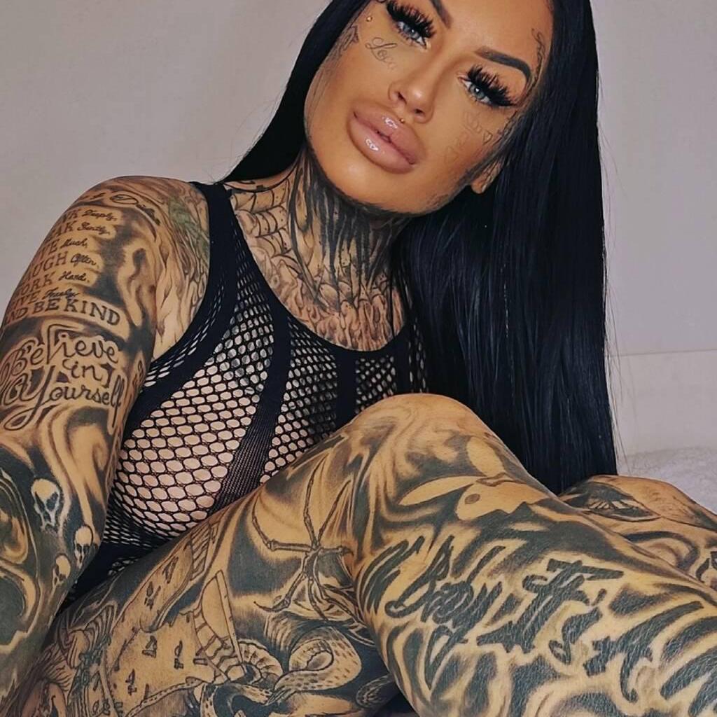 
                        Karolina
                     is Female Escorts. | Quebec City | Quebec | Canada | escortsaffair.com 