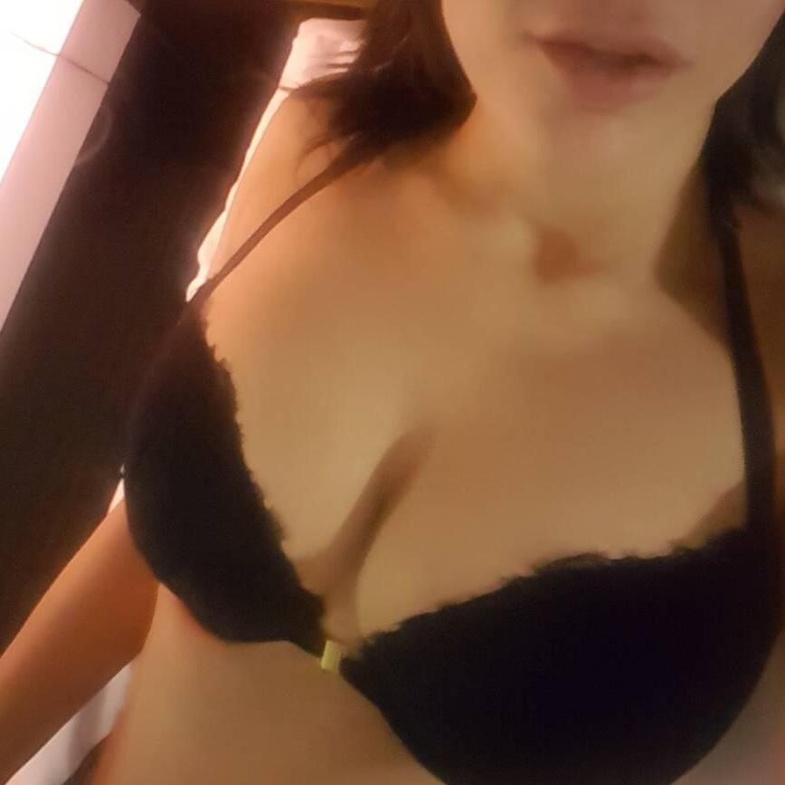 
                        Caramela
                     is Female Escorts. | Guelph | Ontario | Canada | escortsaffair.com 