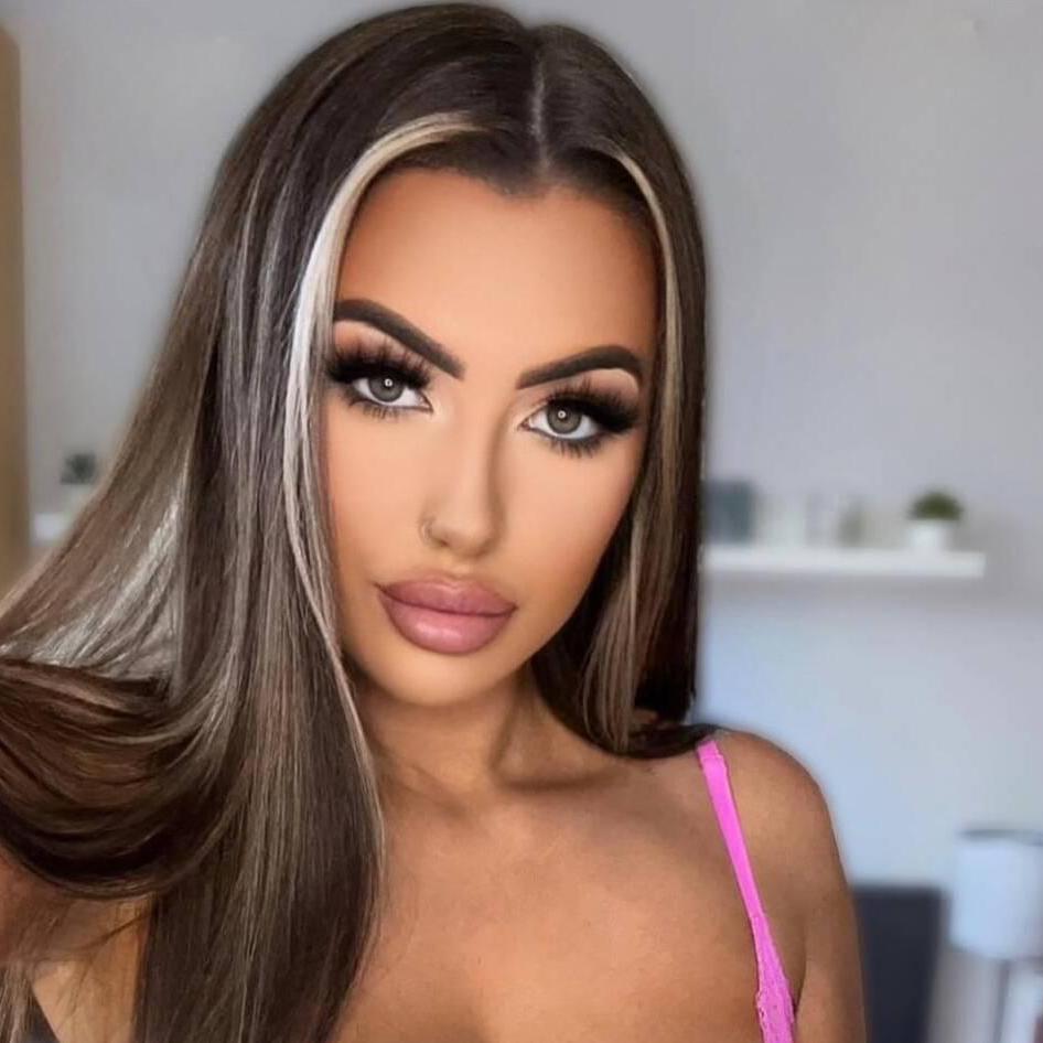 
                        Léa
                     is Female Escorts. | Quebec City | Quebec | Canada | escortsaffair.com 