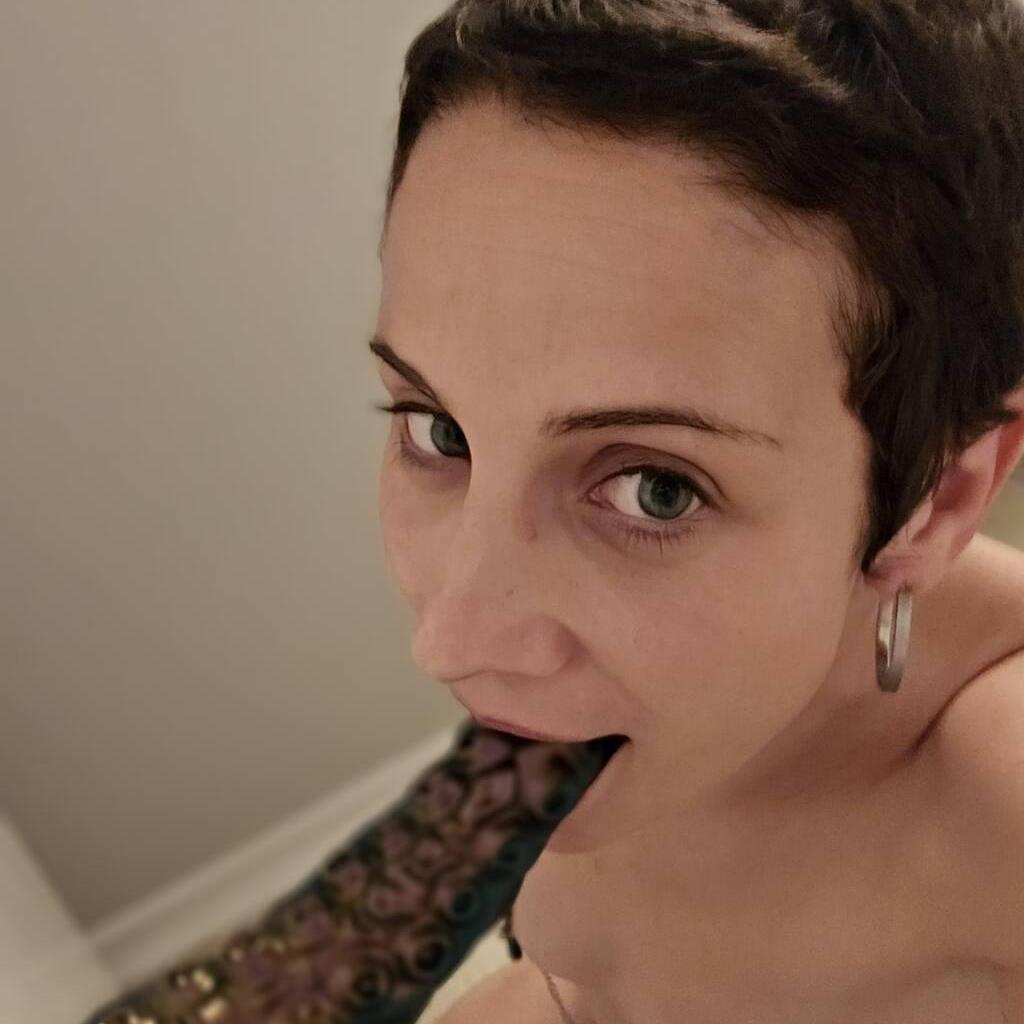 
                        LiL boo
                     is Female Escorts. | Cambridge | Ontario | Canada | escortsaffair.com 