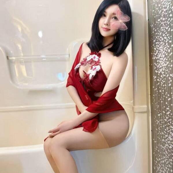 
                        Emily
                     is Female Escorts. | Owen Sound | Ontario | Canada | escortsaffair.com 