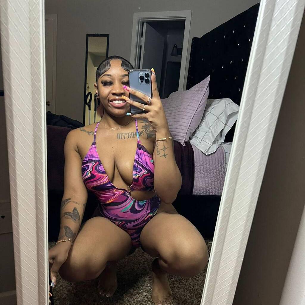 
                        Juli
                     is Female Escorts. | Burlington | Ontario | Canada | escortsaffair.com 