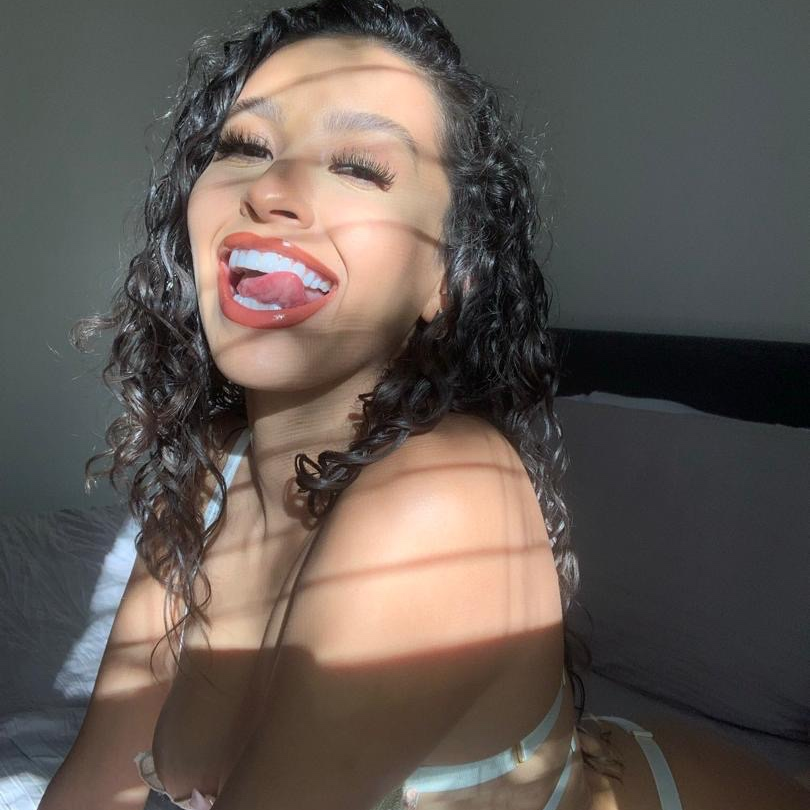 Diane Linehan is Female Escorts. | Asheville | North Carolina | United States | escortsaffair.com 