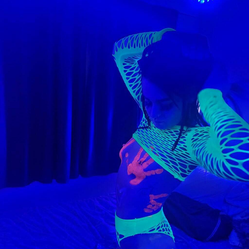 
                        Elle
                     is Female Escorts. | Oakville | Ontario | Canada | escortsaffair.com 