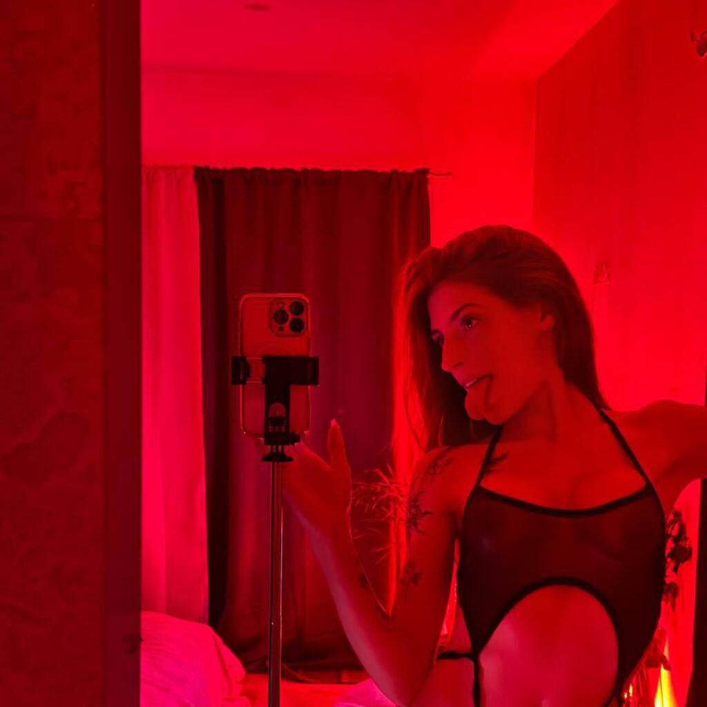 
                        Emma
                     is Female Escorts. | Brampton | Ontario | Canada | escortsaffair.com 