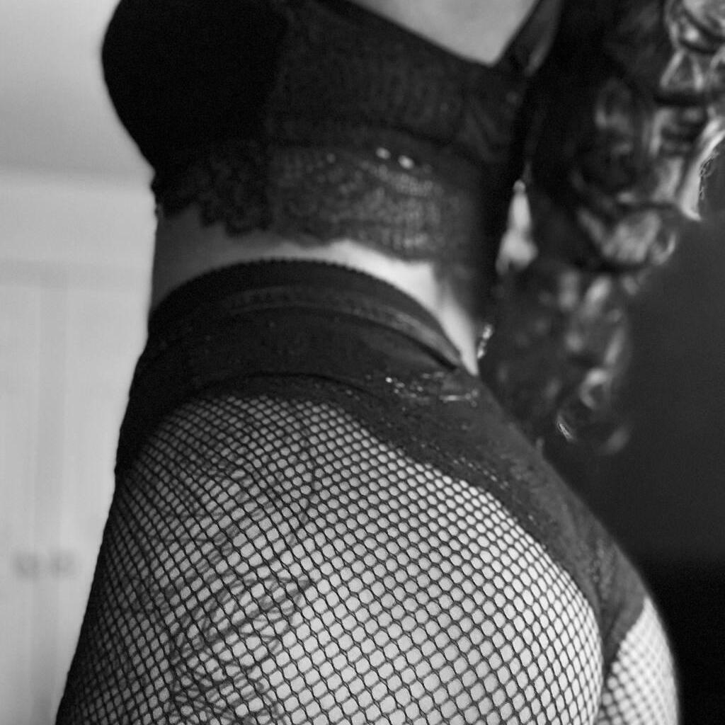 
                        Romana
                     is Female Escorts. | Sault Ste Marie | Ontario | Canada | escortsaffair.com 