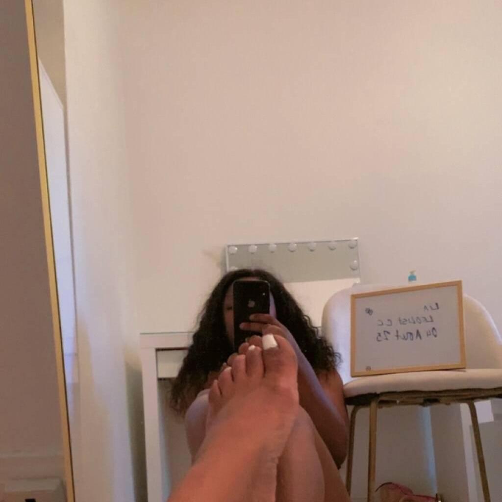 
                        Lia
                     is Female Escorts. | Quebec City | Quebec | Canada | escortsaffair.com 