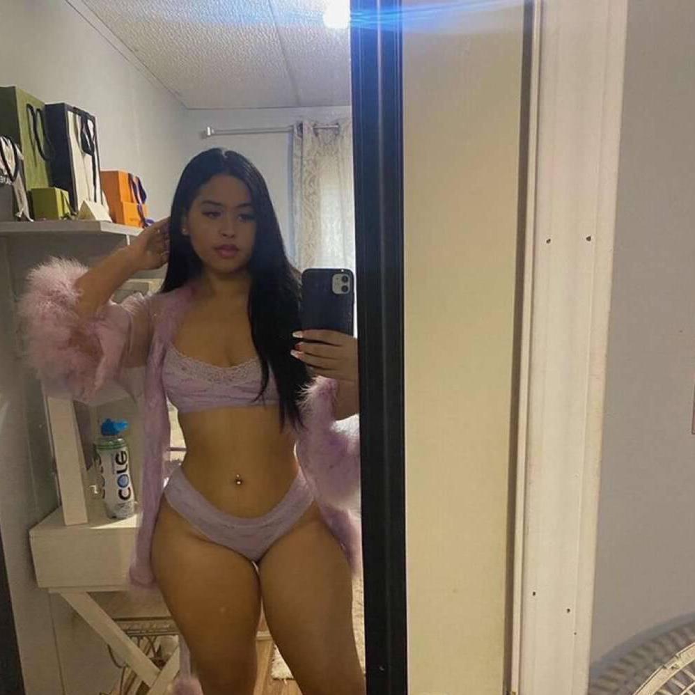 
                        Anna
                     is Female Escorts. | Kelowna | British Columbia | Canada | escortsaffair.com 