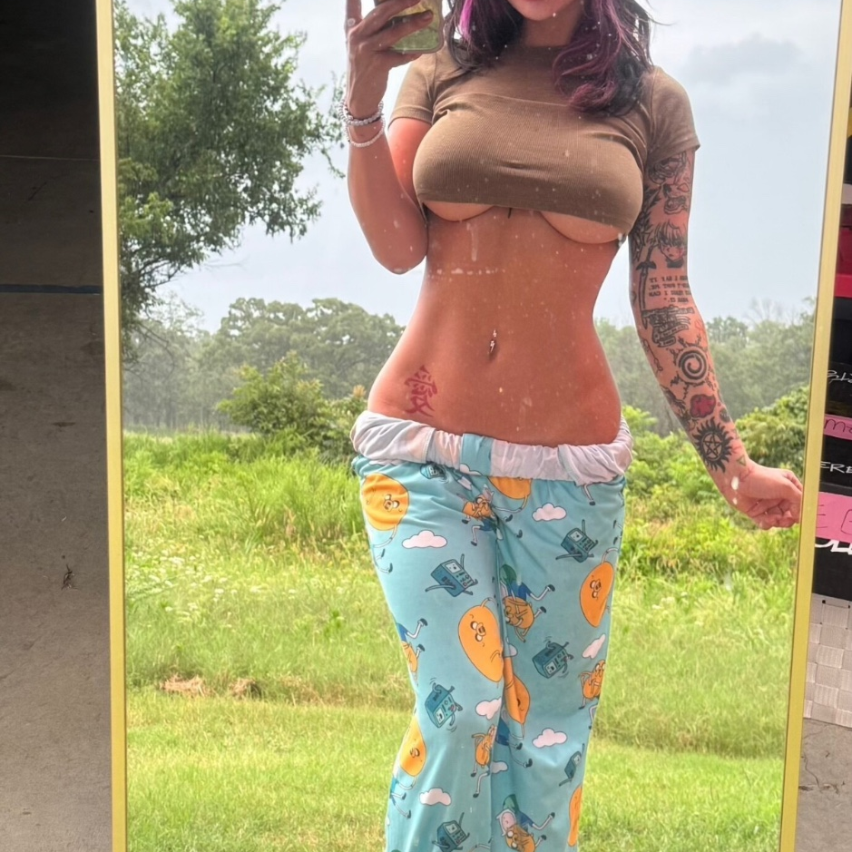 Lauren is Female Escorts. | Bradford | Ontario | Canada | escortsaffair.com 