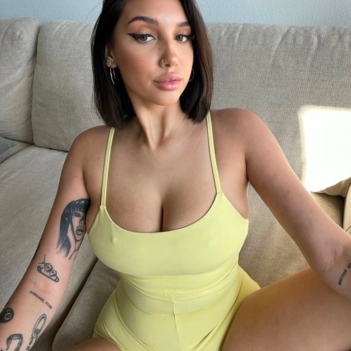 Evelyn is Female Escorts. | Decatur | Illinois | United States | escortsaffair.com 